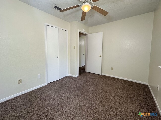 Photo - 2211 Barry Dr