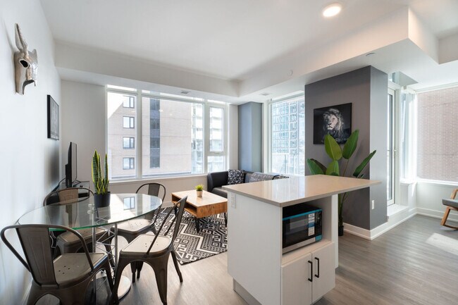 Photo - 90 Champagne Ave S Unit ID1223069P