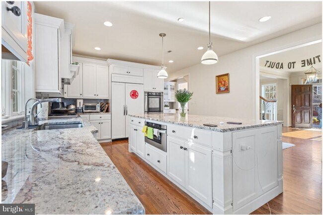 Photo - 100 Braebank Ln