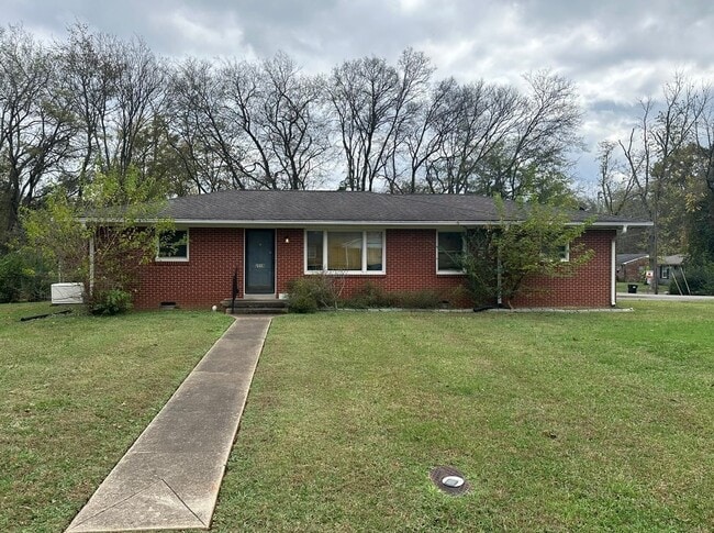 Photo - 2019 Foxdale Dr