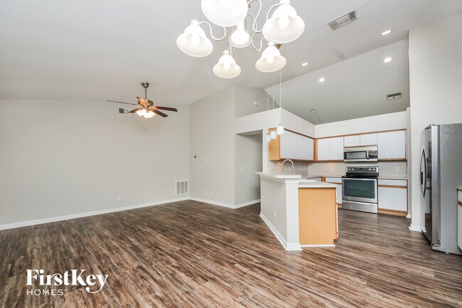 Photo - 11405 Kenley Cir