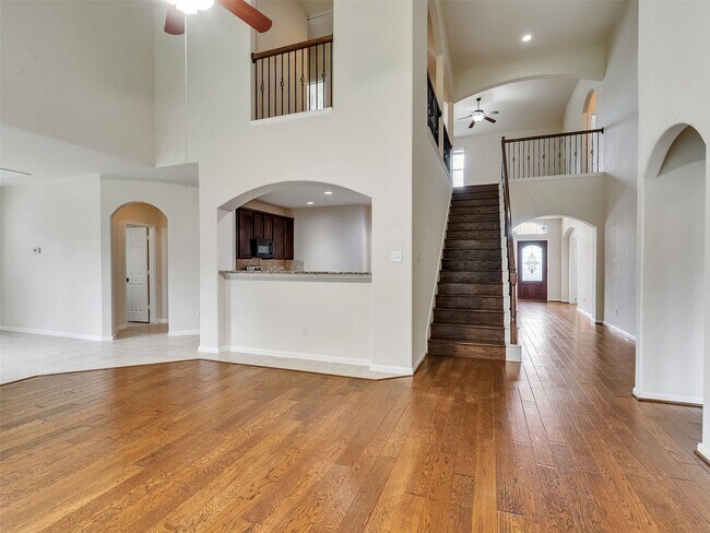 Photo - 28006 Hollyfare Drive