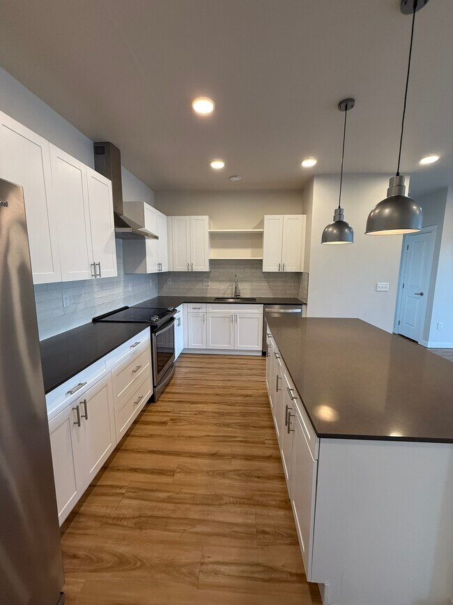 Photo - 2222C Willow Dr