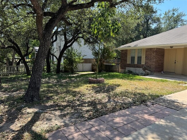 Photo - 2207 N Cannes Dr