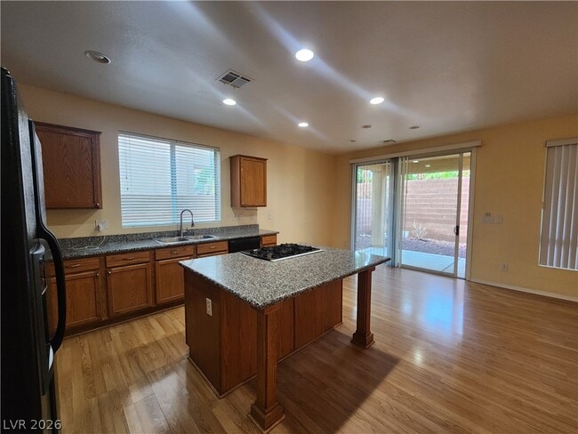 Photo - 11768 Del Sur Ave