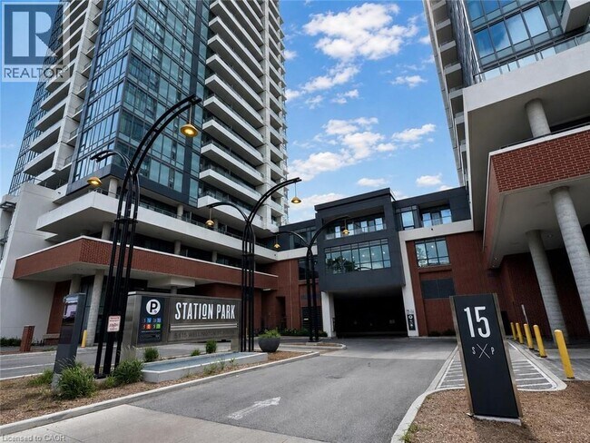 Photo - 15 Wellington St S Unité 2604