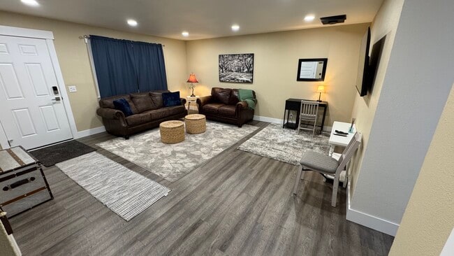 Photo - 711 W Davidson Ave Unit 711 Davidson