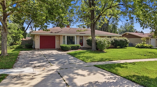 Photo - 1624 W Weathersfield Way