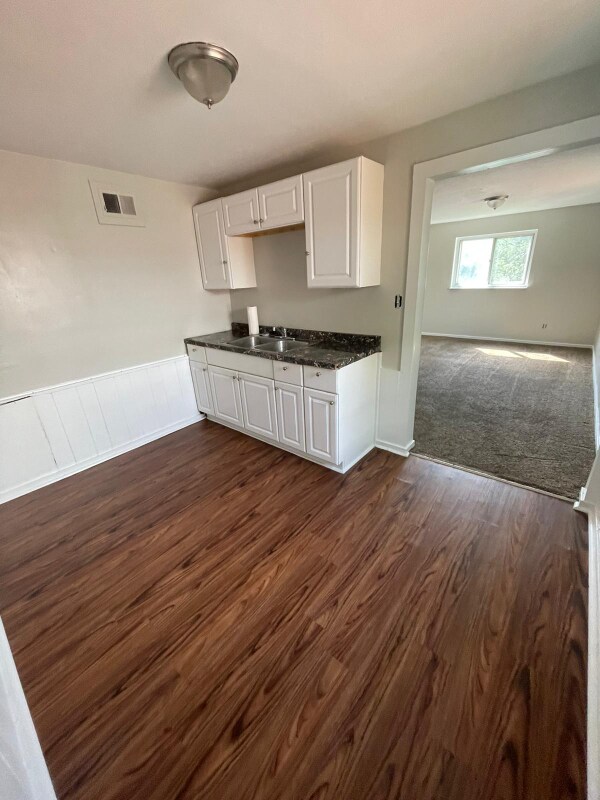 Photo - 285 E 200th St Unidad 2