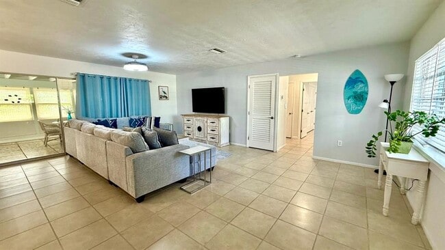 Photo - 716 50th St Ct W