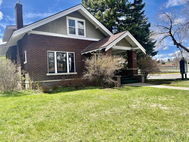 119 N 7th St