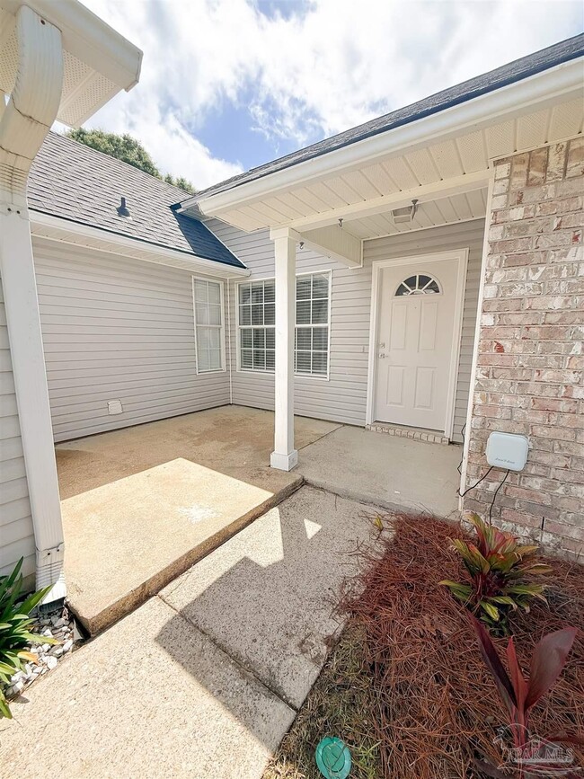 Photo - 161 Mirabelle Cir