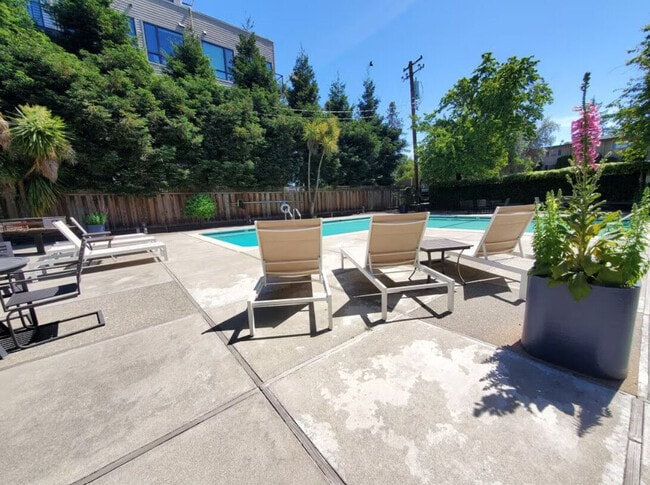 Fayette Arms Apartments