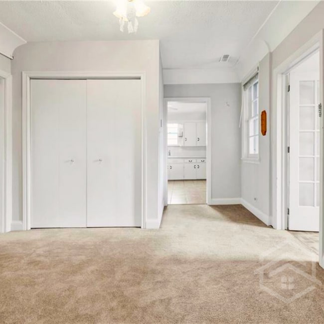 Photo - 2 Bedroom Upstairs Apartment for Rent in Woodstock! Unité B