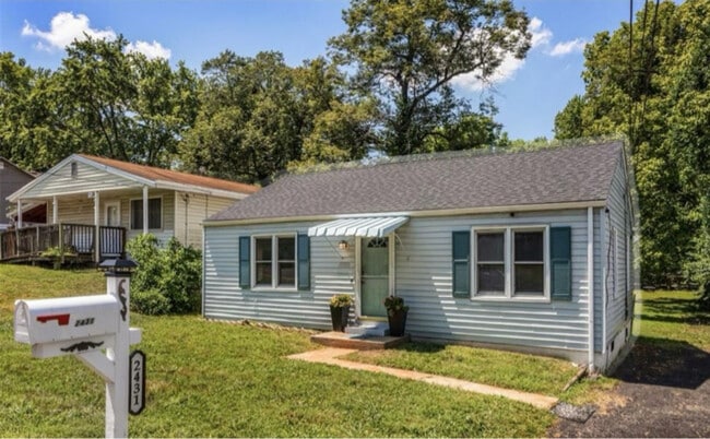Building Photo - 2431 Gass Ave Rental