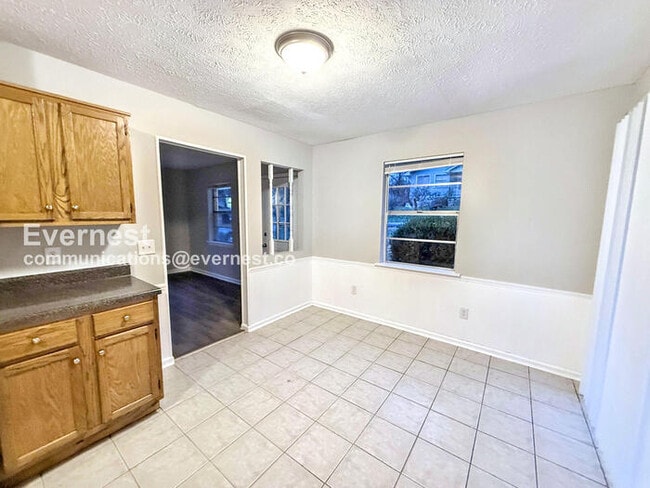 Photo - 436 Henry St