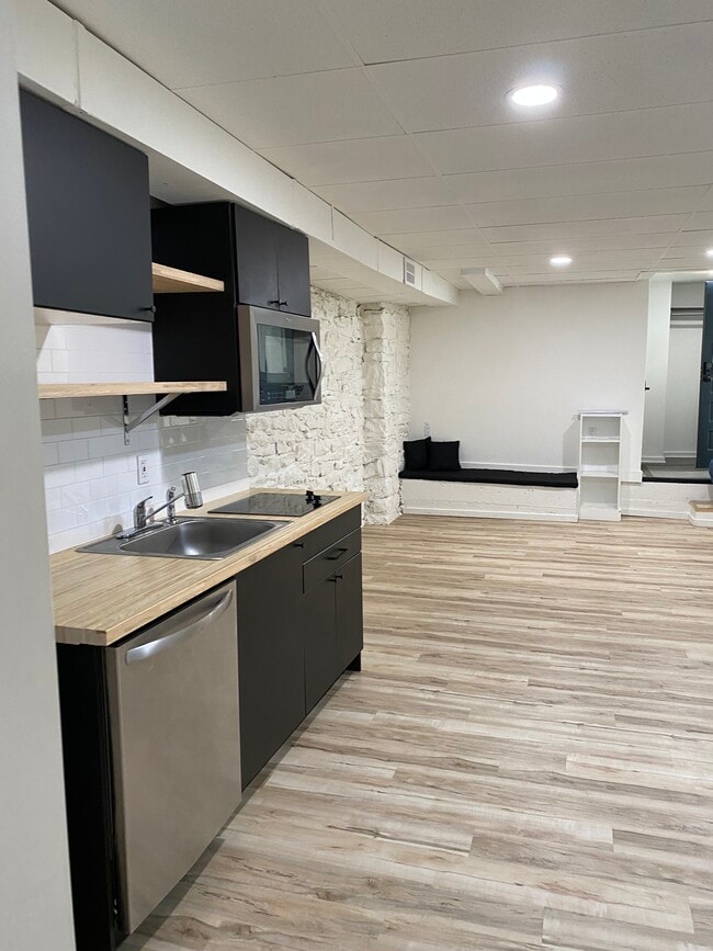 Photo - 1715 Locust St Unit G