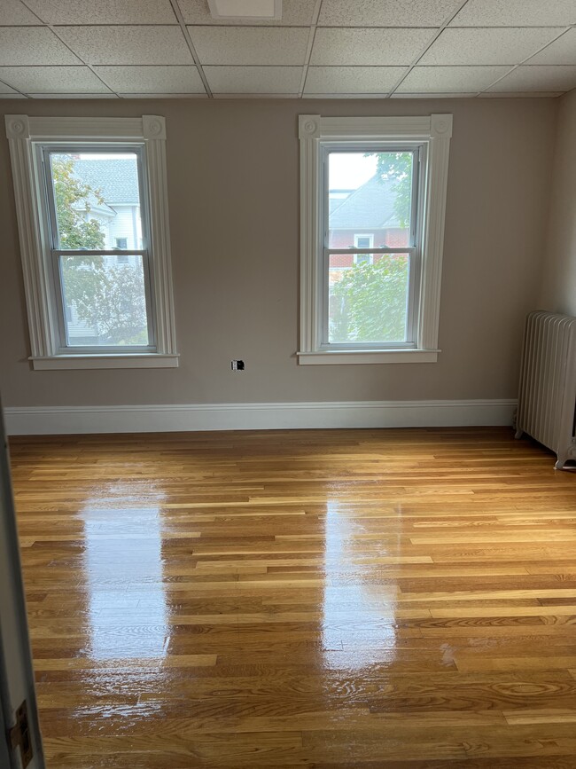 Hardwood floors - 196 Walnut St Apartments Unit FL 2