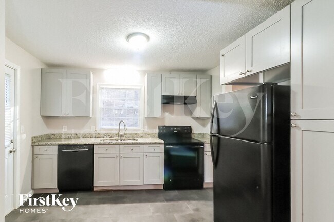 Photo - 55 Grant Dr NW