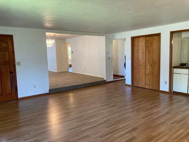 Photo - 3 Bedroom 2 bath home in SW area of Corvallis