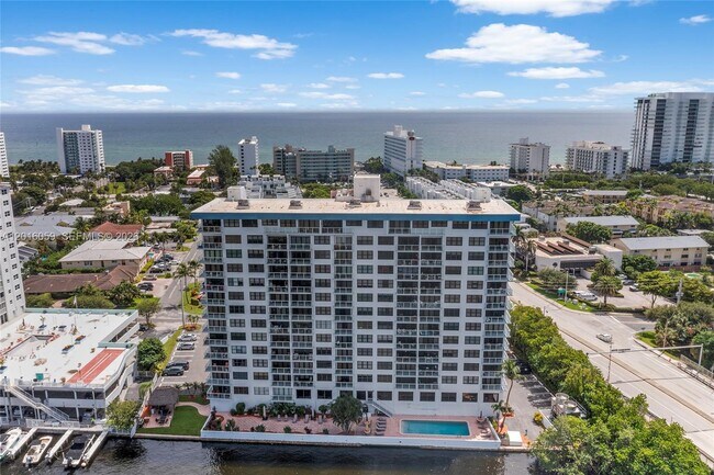 Photo - 1401 N Riverside Dr Unit 1406