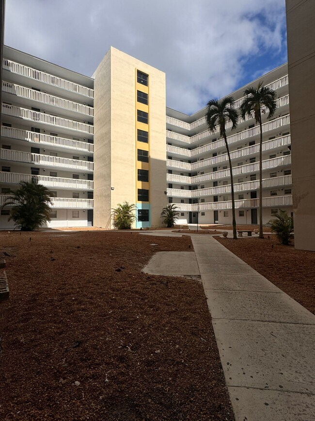 Photo - 15600 NW 7th Ave