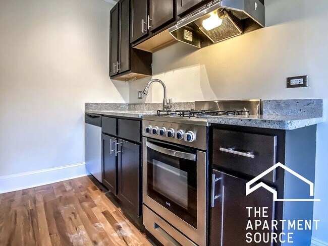 Photo - 4737 N Hermitage Ave Unit 4737 North Hermitage Ave