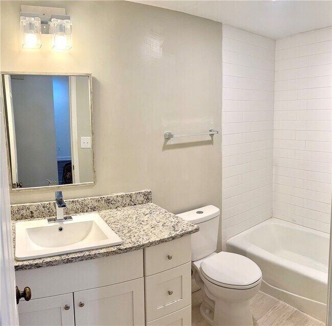 Photo - 245 Willow Ct