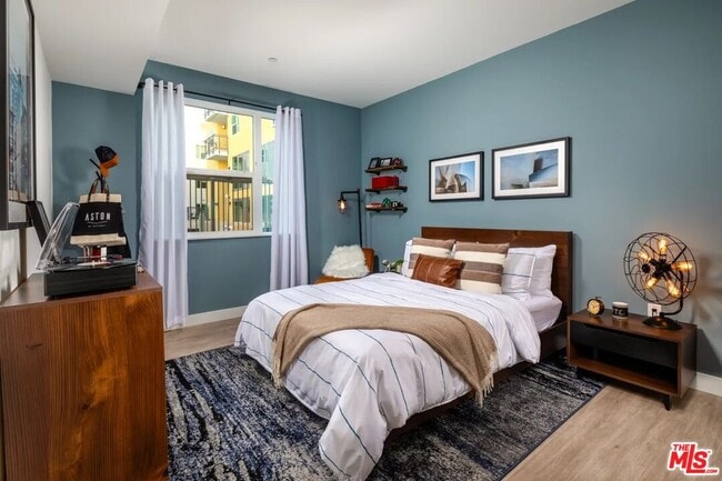 Photo - 10568 Gateway Prom Unit 439