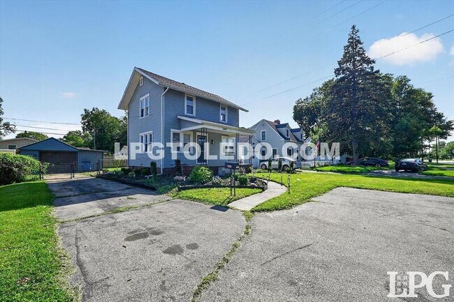 2849 W Laskey Rd