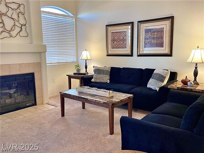 1830 N Buffalo Dr Unit 2094