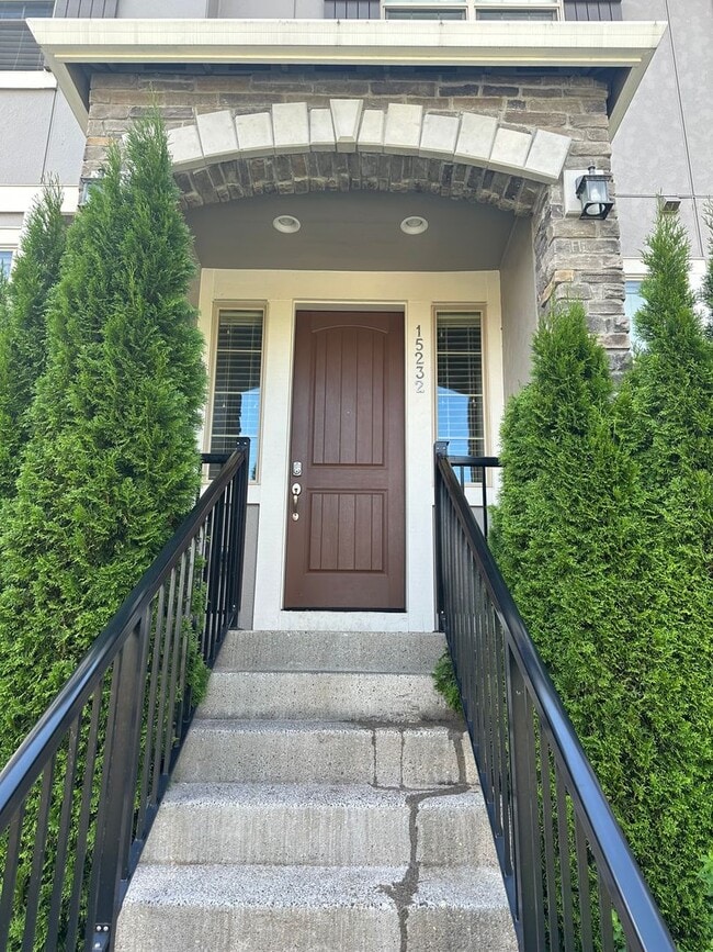 Photo - GORGEOUS CONTEMPORARY HOME IN BETHANY