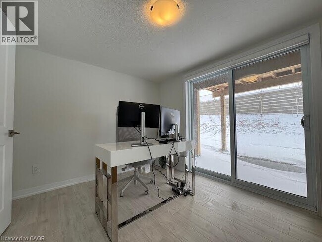 Photo - 21 Urbane Blvd