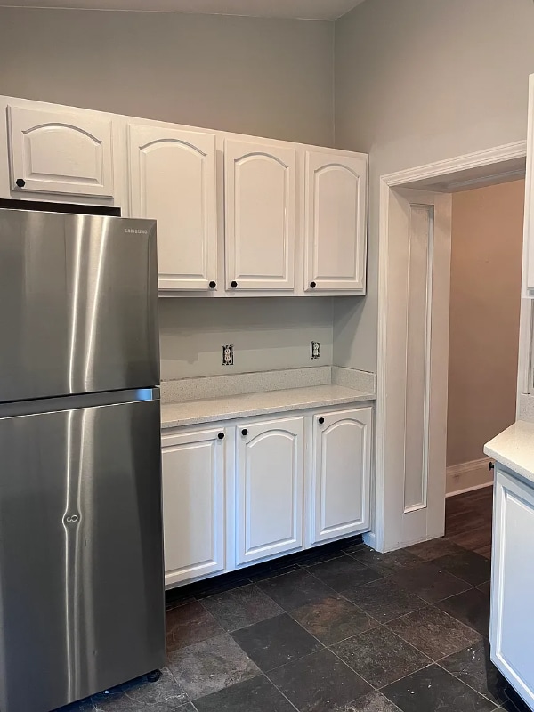 Photo - 4549 Baker St