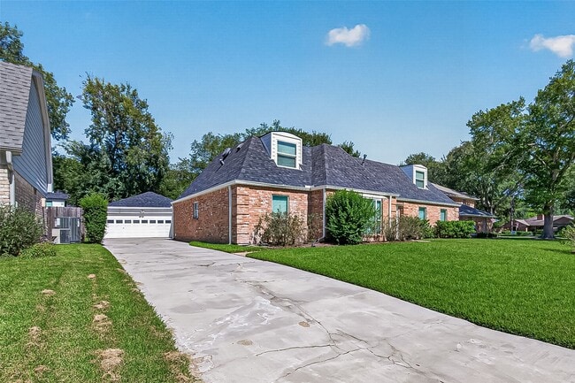 Photo - 919 Longview Dr
