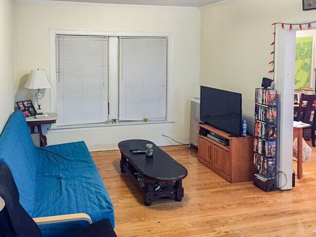 Photo - 2008 W Foster Ave Unidad 1