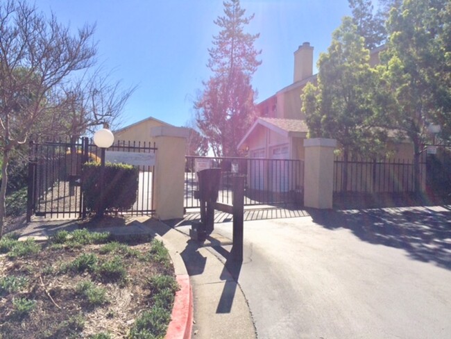 Gated Entrance - 8769 Mountain Blvd Apartment Unit 8750 Mountain Blvd