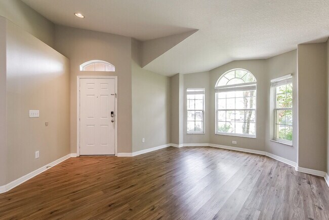 Photo - 4926 Walnut Ridge Dr