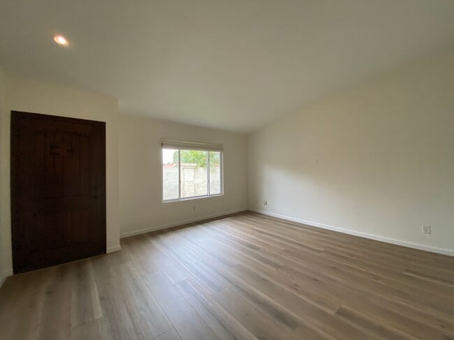 Photo - Spacious 4 Bedroom 2 Bath in Desirable Oceanside!