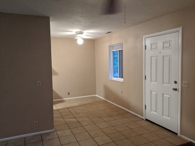 Photo - 855 E Stratford Ave Unit 855