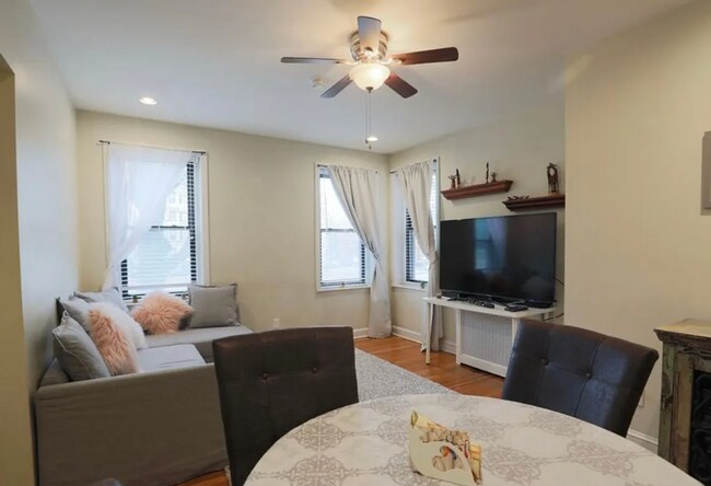 Photo - 1404 Commonwealth Ave Unit 5