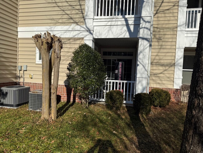 Photo - 704 River Rock Way Unit 101