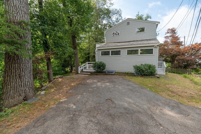 Photo - 12 Longfellow Rd