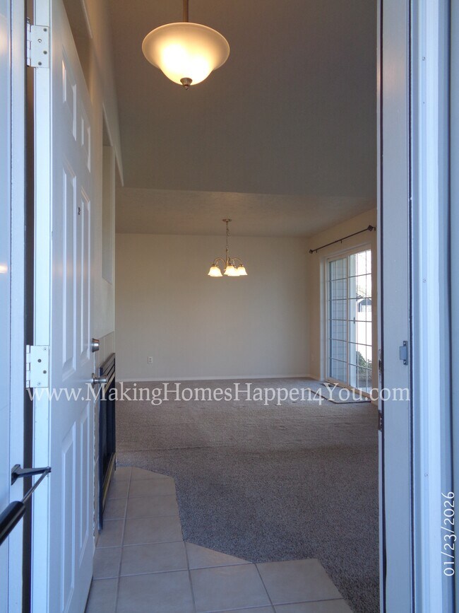 Photo - 7475 Parkplace Dr NE