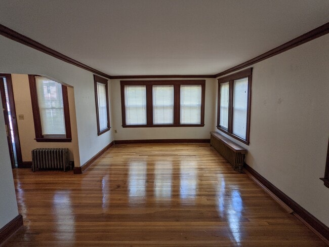 Photo - 74 Colborne Rd