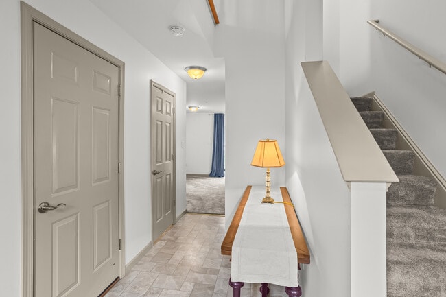 Photo - 14 Indiana Cir