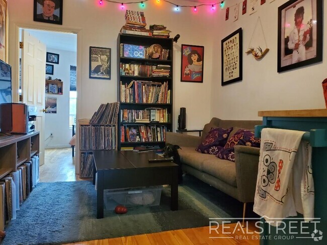 Building Photo - Spacious 2BR Apt in Red Hook Unit 3