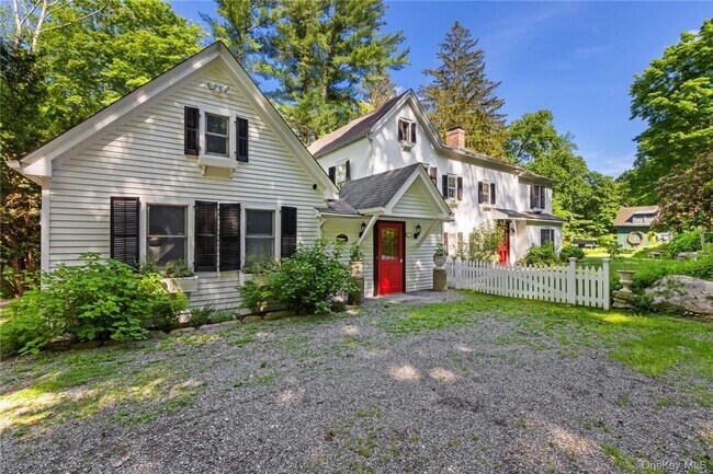 31 Kittredge Dr
