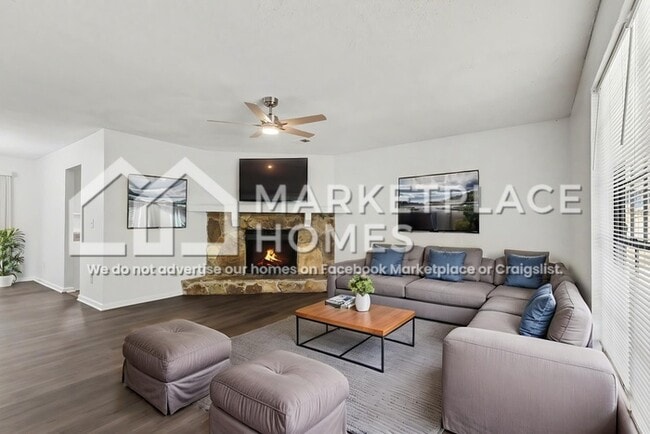 Photo - 924 Lake Dr Terrace