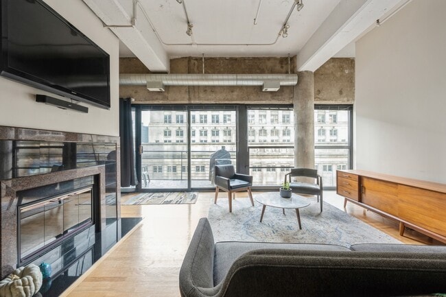 Photo - 130 S Canal St Unit 522